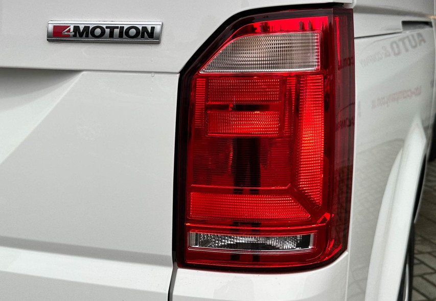 Volkswagen Caravelle 2019 Білий