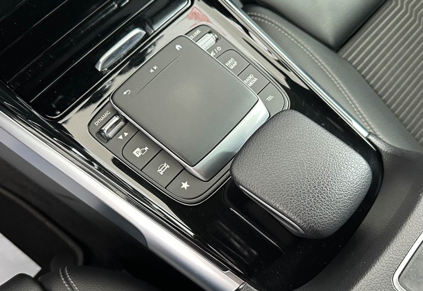 Mercedes-Benz GLB 2021 чорний
