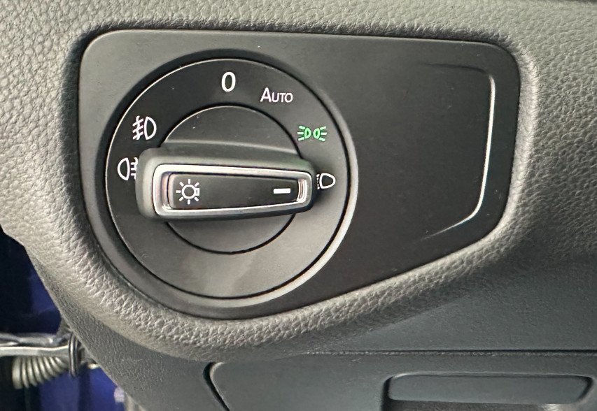 Volkswagen Golf VII 2018 Синій
