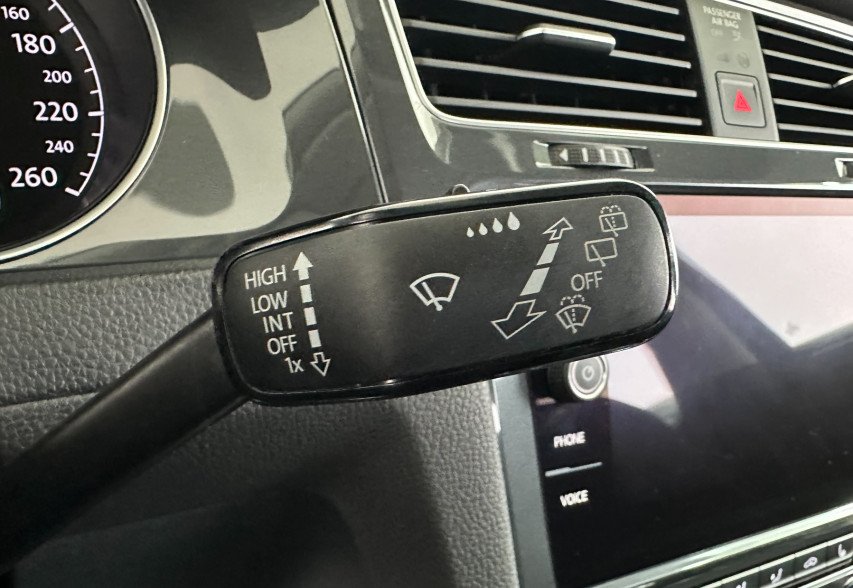 Volkswagen Golf VII 2018 Синій