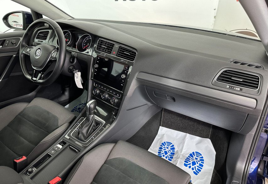 Volkswagen Golf VII 2018 Синій