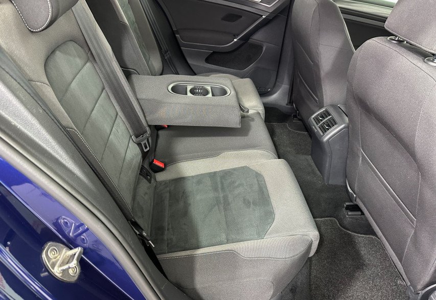 Volkswagen Golf VII 2018 Синій