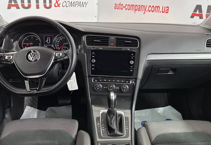 Volkswagen Golf VII 2018 Синій