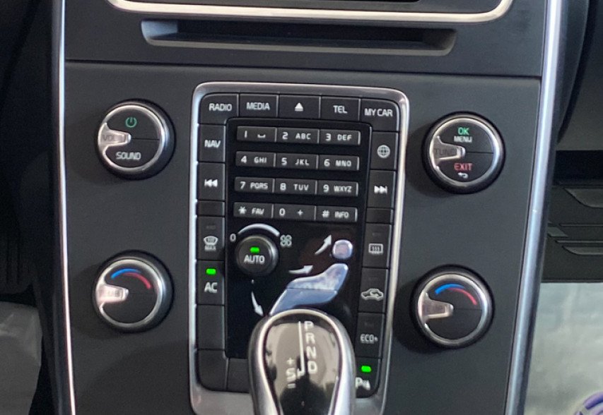 Volvo V60 2018 сірий