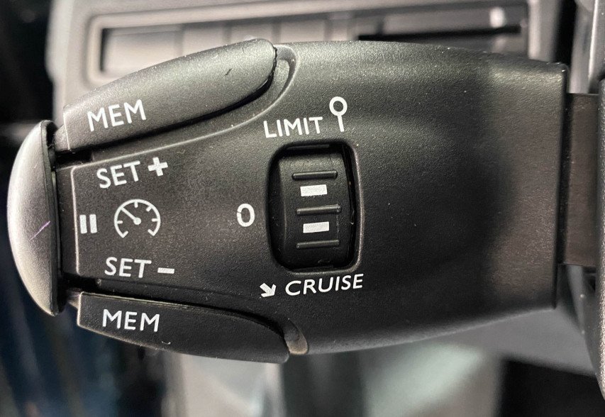 Peugeot 3008 2020 сірий