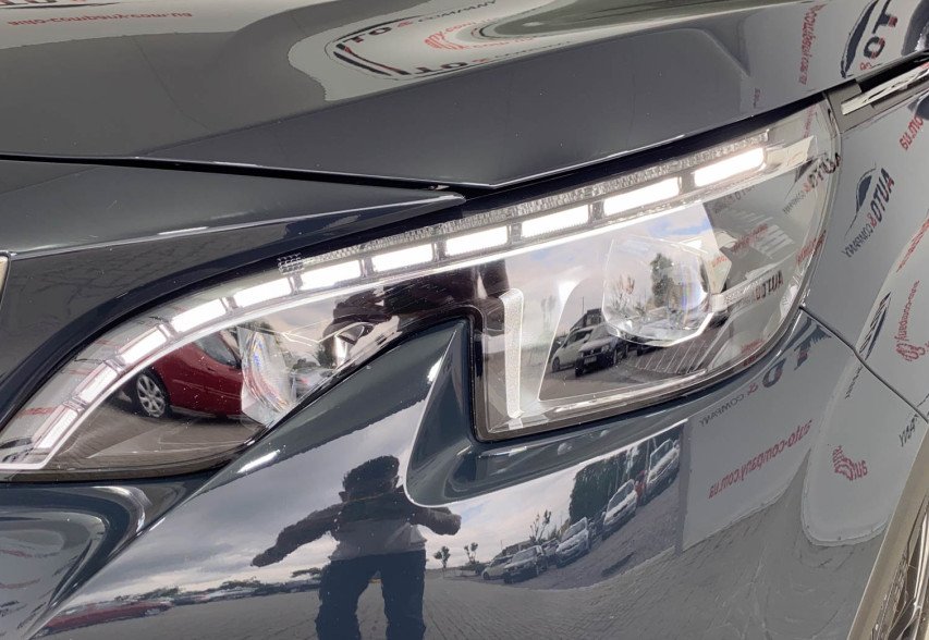 Peugeot 3008 2020 сірий