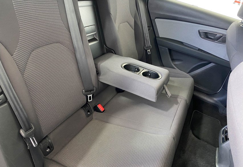 Seat Leon 2018 Сірий