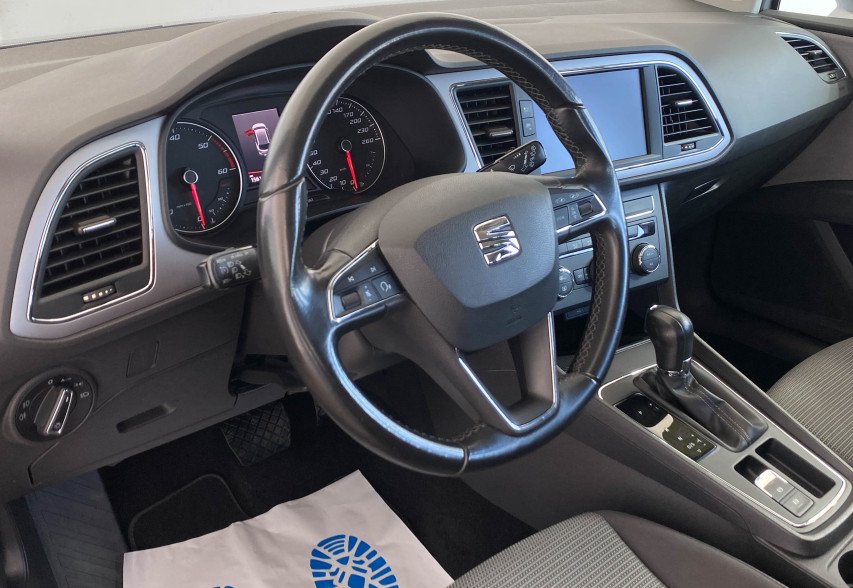 Seat Leon 2018 Сірий
