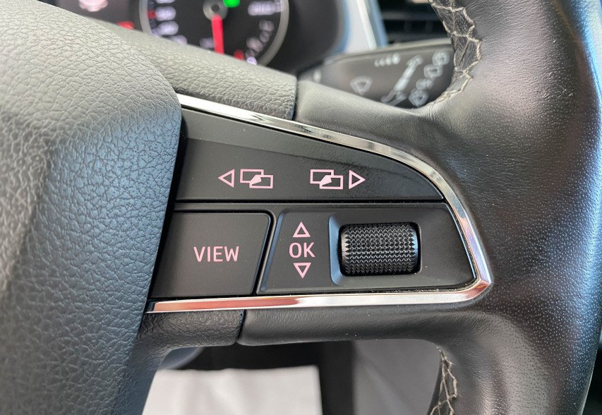 Seat Leon 2018 Сірий
