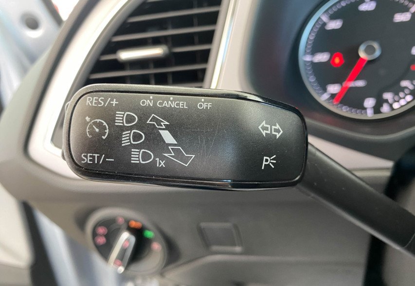 Seat Leon 2018 Сірий
