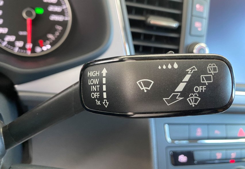 Seat Leon 2018 Сірий