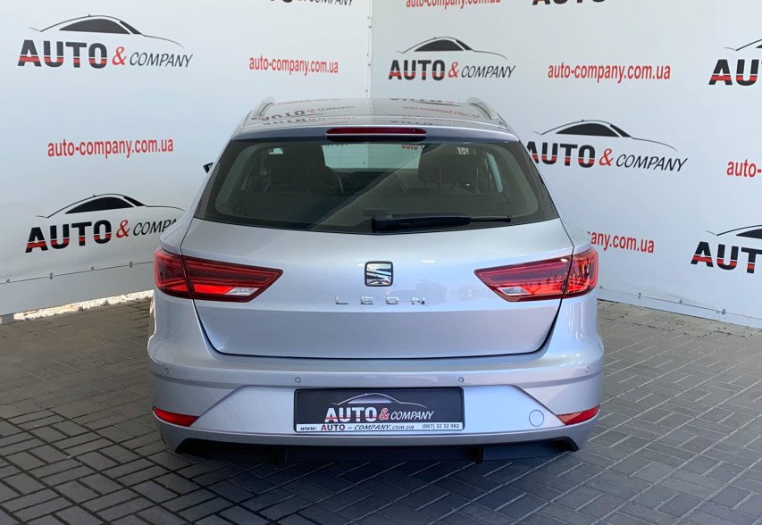 Seat Leon 2018 Сірий