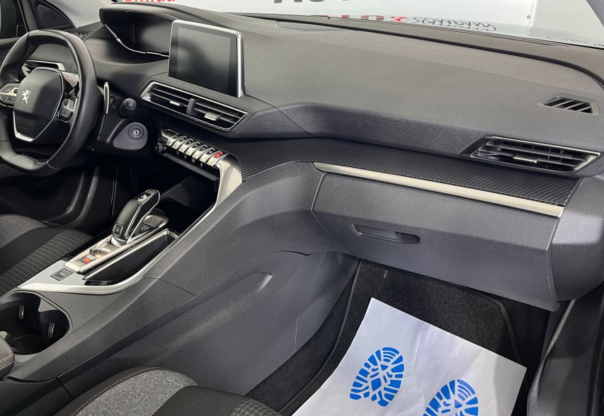 Peugeot 5008 2019 Чорний