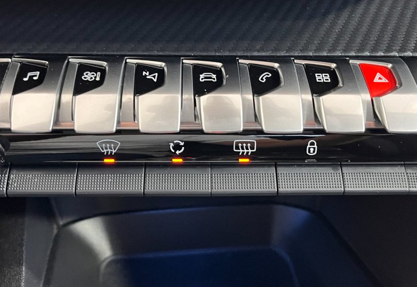 Peugeot 5008 2019 Чорний