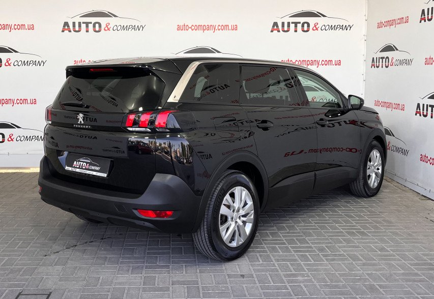 Peugeot 5008 2019 Чорний