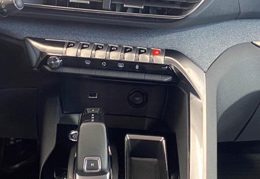 Peugeot 3008 2020 Чорний