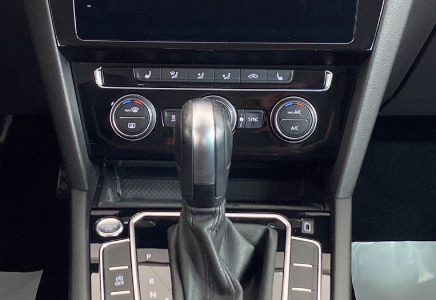 Volkswagen Passat B8 2020 Чорний