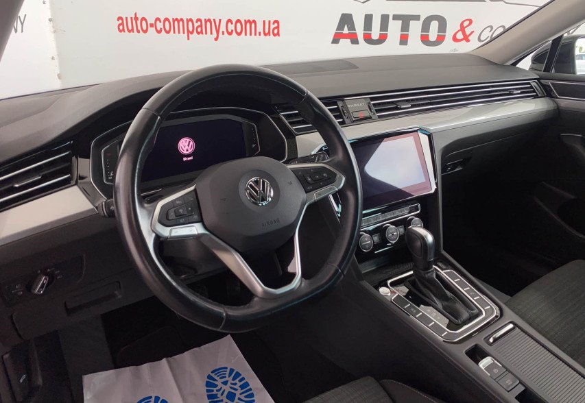 Volkswagen Passat B8 2020 Чорний