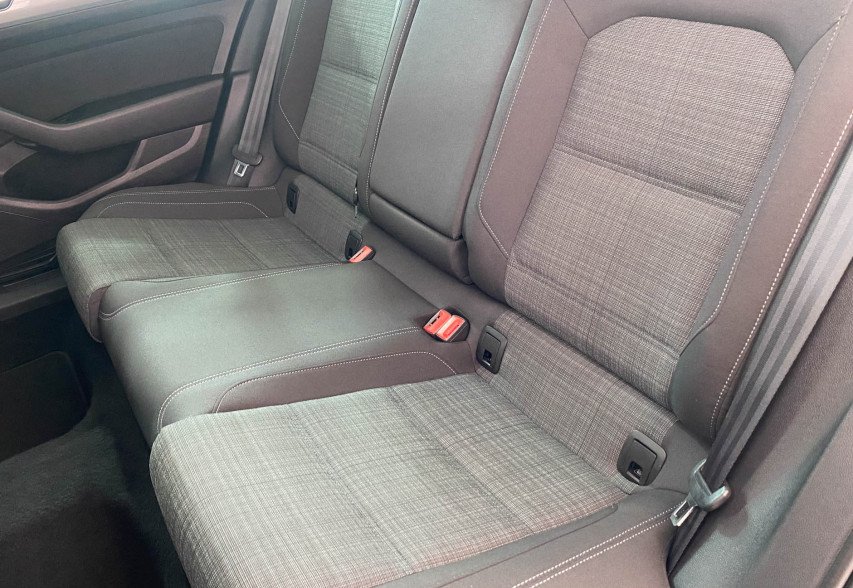 Volkswagen Passat B8 2020 Чорний