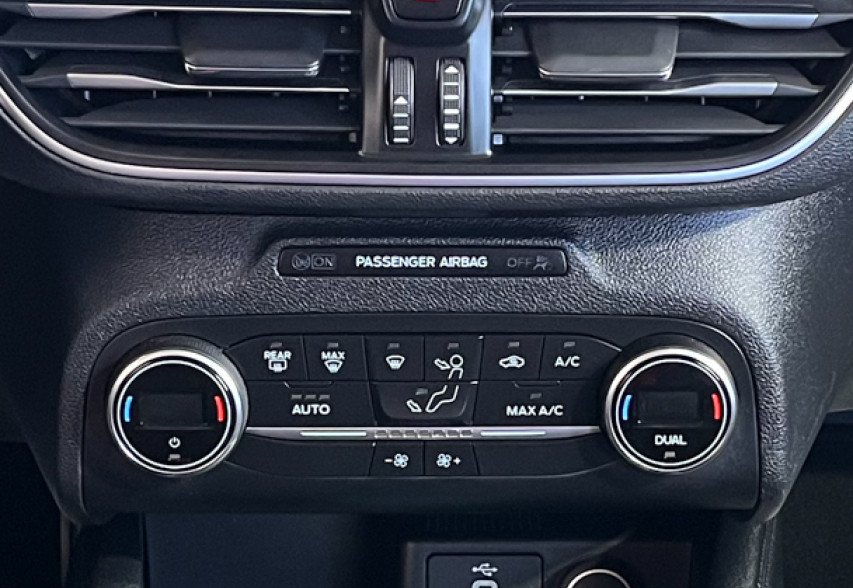 Ford Focus 2018 Синій