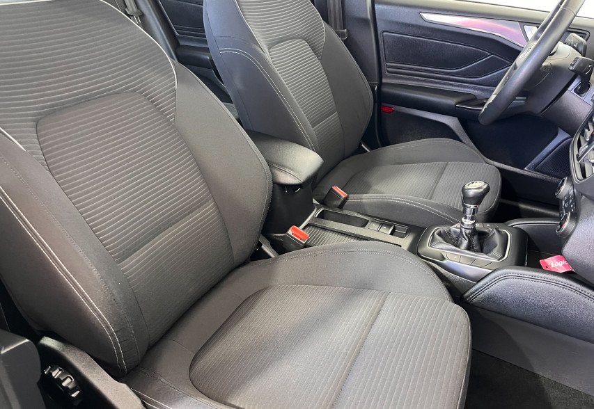 Ford Focus 2018 Синій