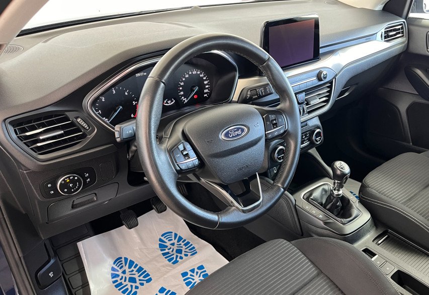 Ford Focus 2018 Синій