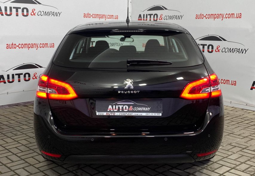 Peugeot 308 2020 Чорний