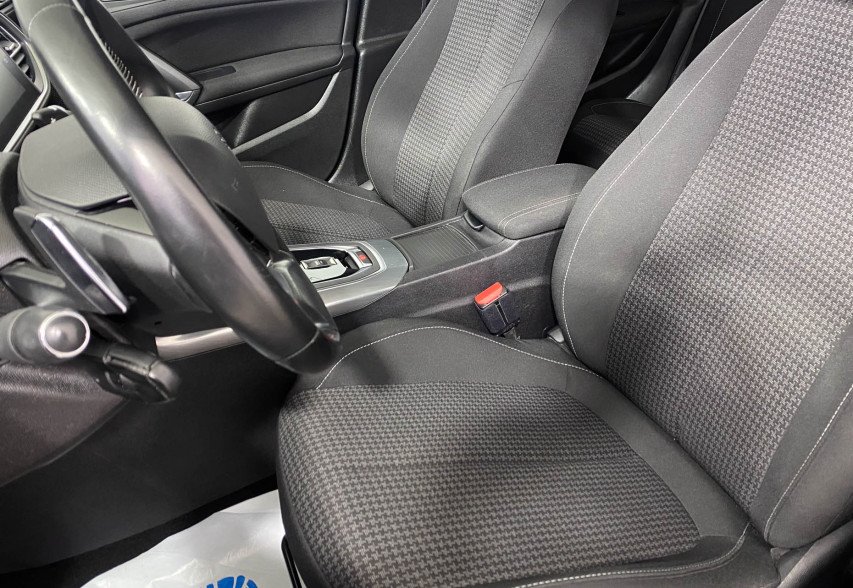 Peugeot 308 2020 Чорний