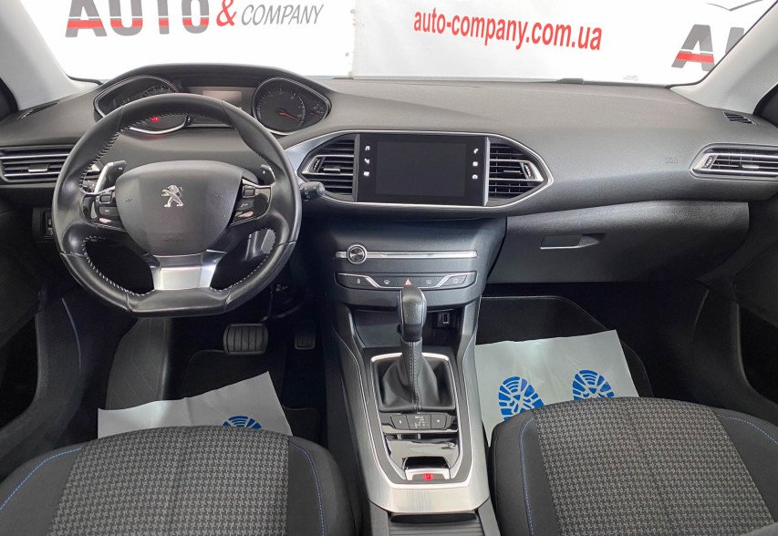 Peugeot 308  2019 білий