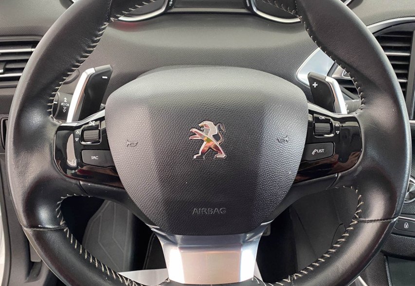 Peugeot 308  2019 білий