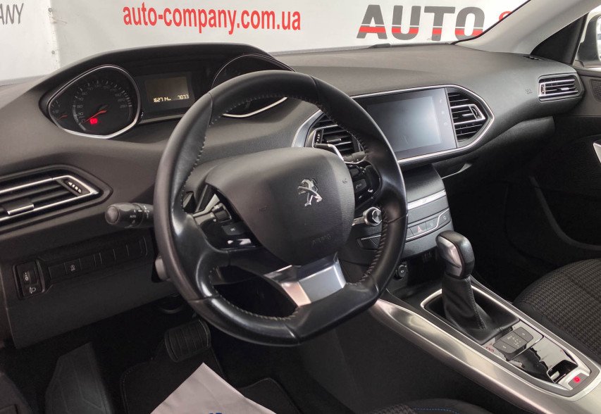 Peugeot 308  2019 білий