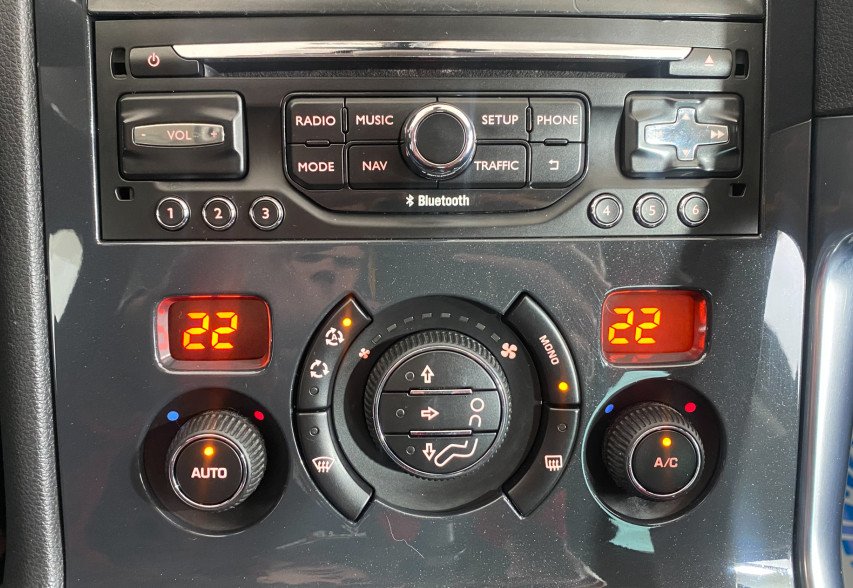 Peugeot 3008 2016 Чорний
