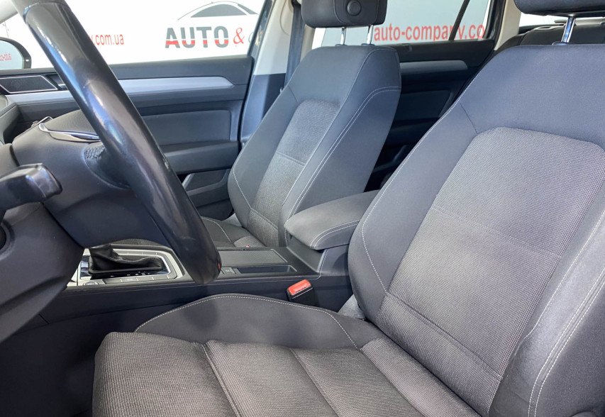 Volkswagen Passat B8 2015 сірий