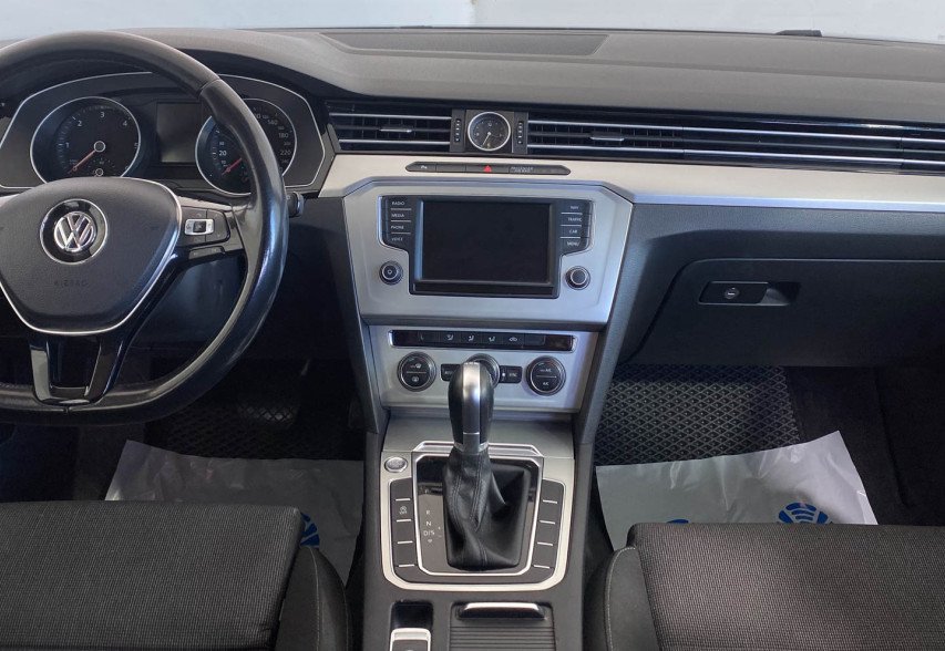 Volkswagen Passat B8 2015 сірий