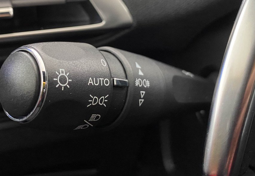 Peugeot 3008 2019 Сірий 
