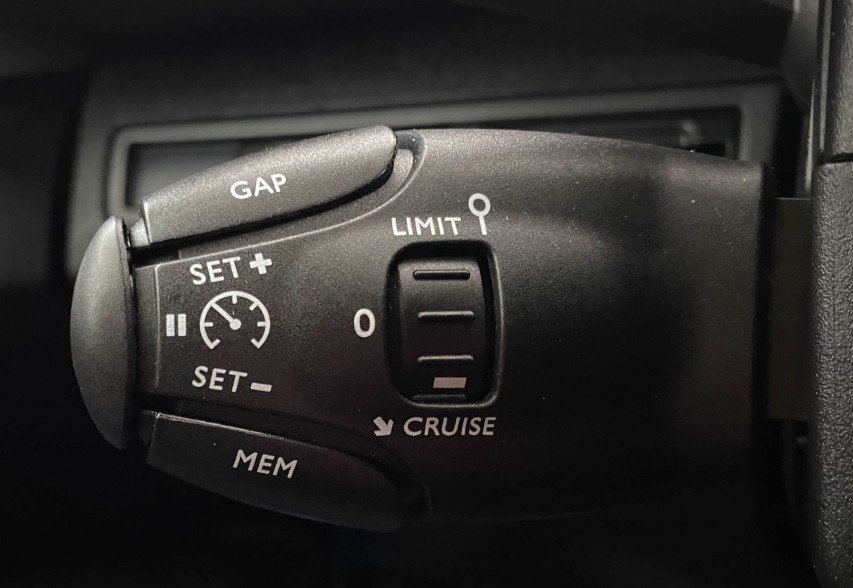 Peugeot 3008 2019 Сірий 
