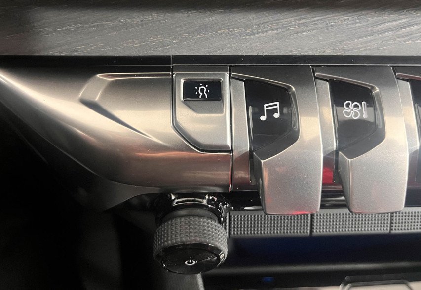 Peugeot 3008 2019 Сірий 