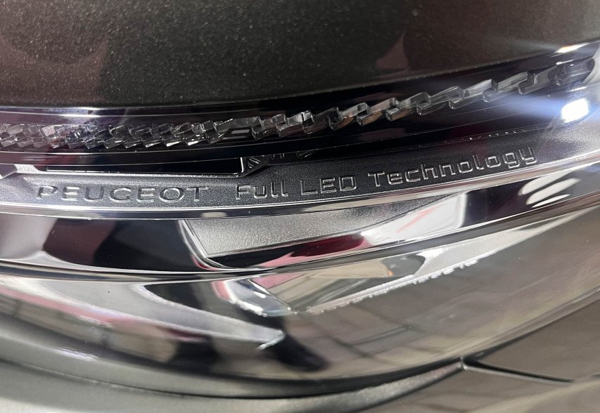 Peugeot 3008 2019 Сірий 
