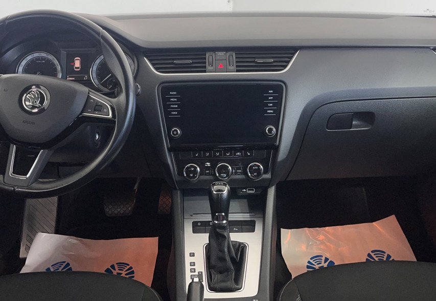 Skoda Octavia A7 2018 білий
