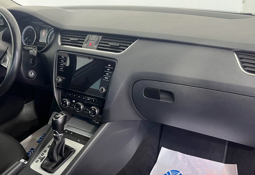 Skoda Octavia A7 2018 білий