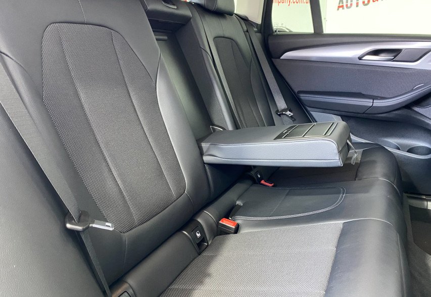 BMW X3 2021 білий