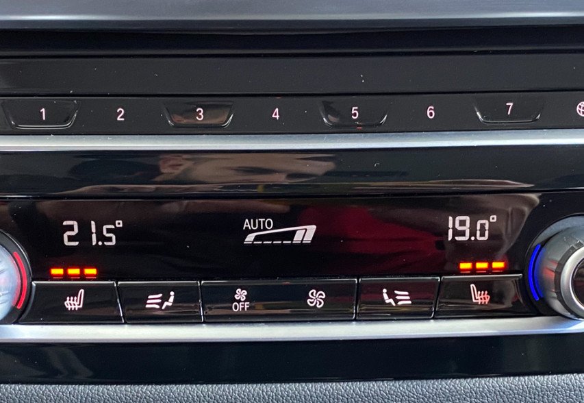 BMW X3 2021 білий
