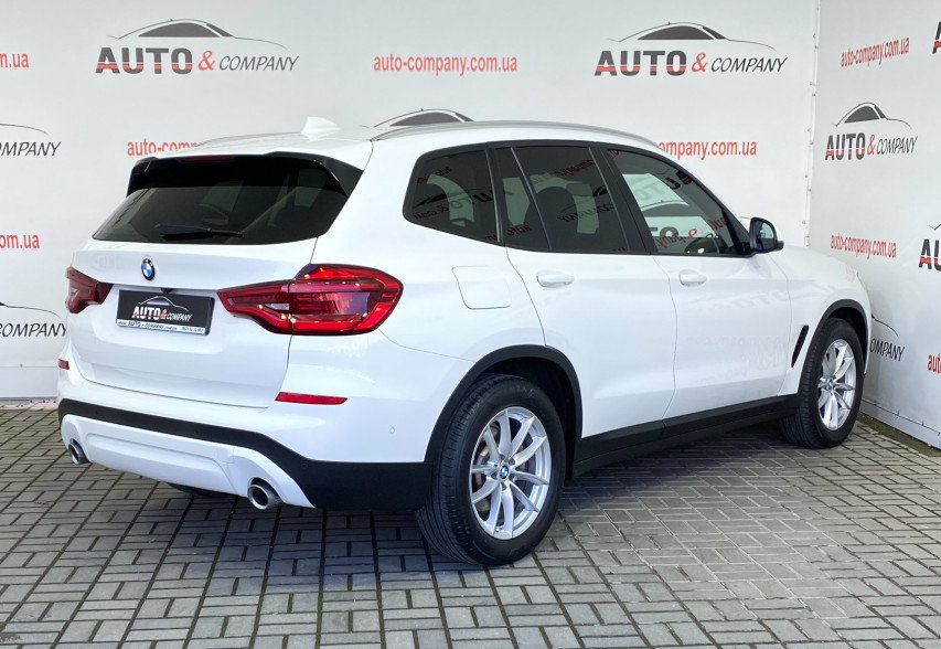 BMW X3 2021 білий
