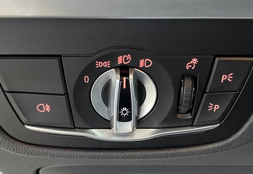 BMW X3 2021 білий