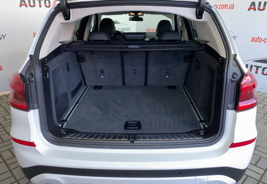BMW X3 2021 білий