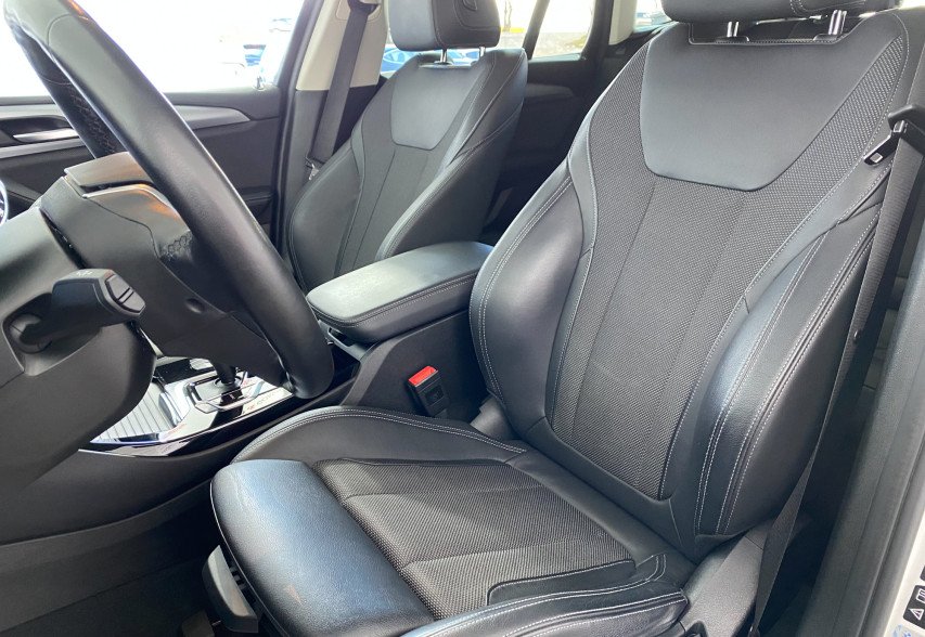 BMW X3 2021 білий