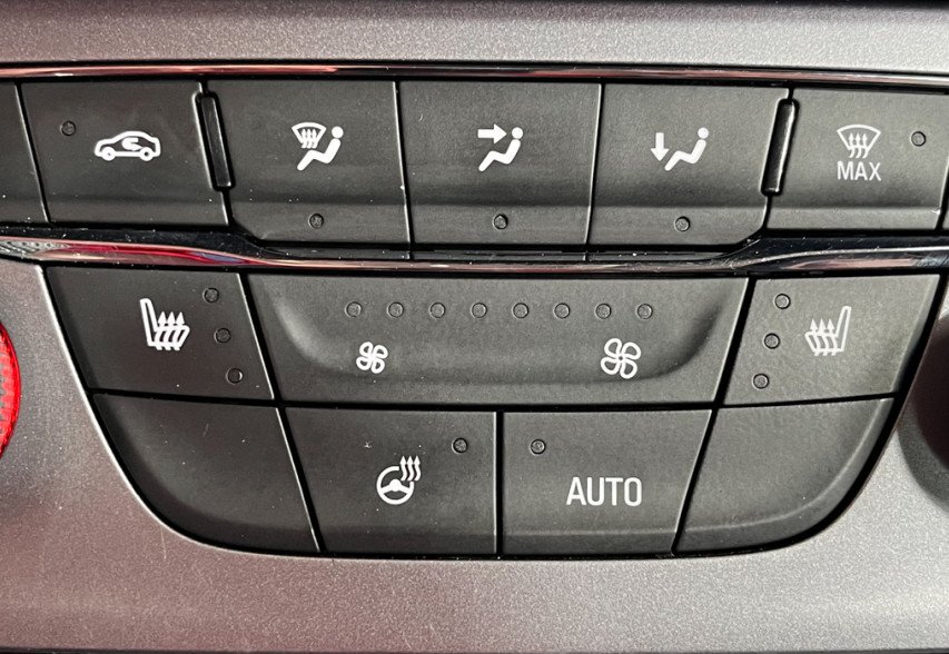 Opel Astra 2016 БІлий