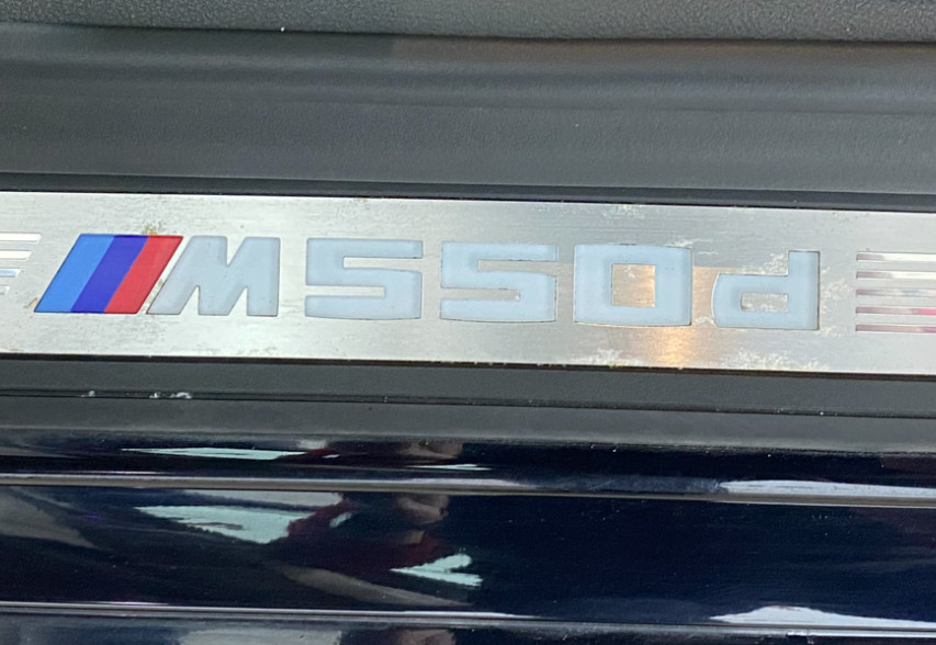 BMW M550D 2017 Синій