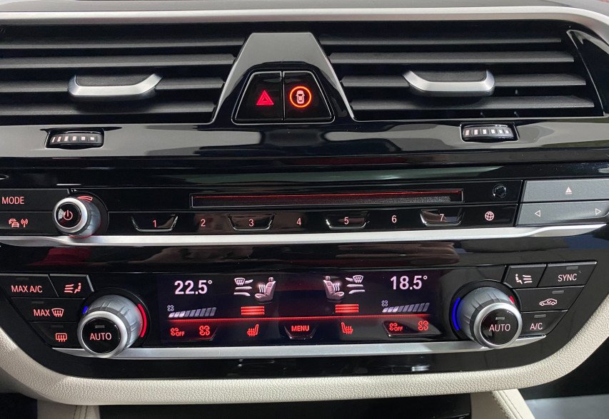 BMW M550D 2017 Синій