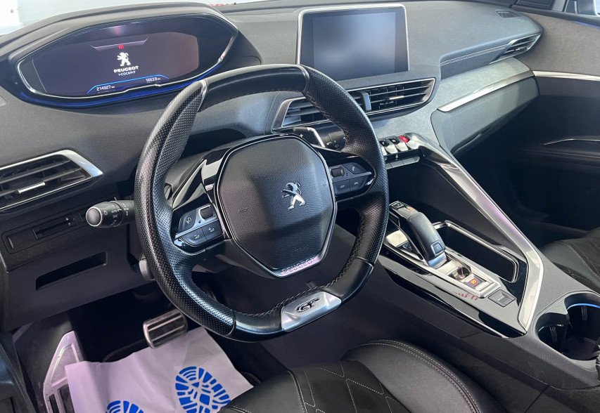 Peugeot 5008  2019 Зелений